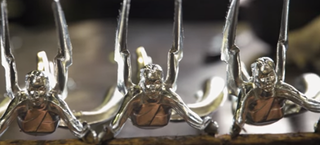 Illustration for article titled Watch How an Emmy Statuette Comes to Life